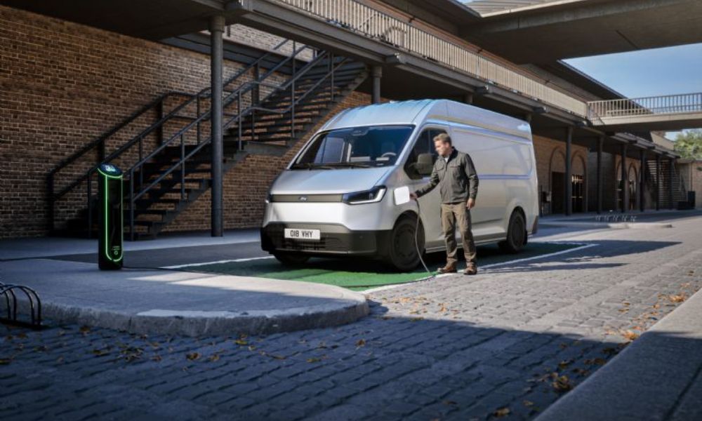 Ford Pro zahajuje předprodej nového modelu Transit City. Elektrická dodávka stojí od 798 900 Kč bez DPH