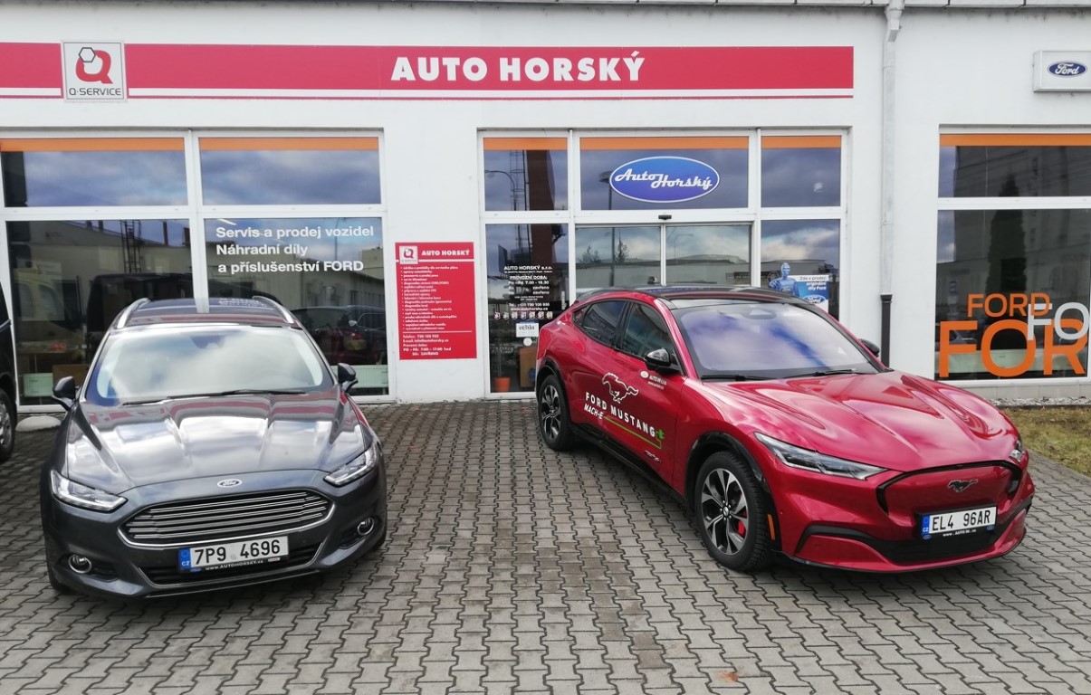 Elektrický Ford Mustang Mach-E přináší výkon, styl i svobodu pro novou generaci řidičů